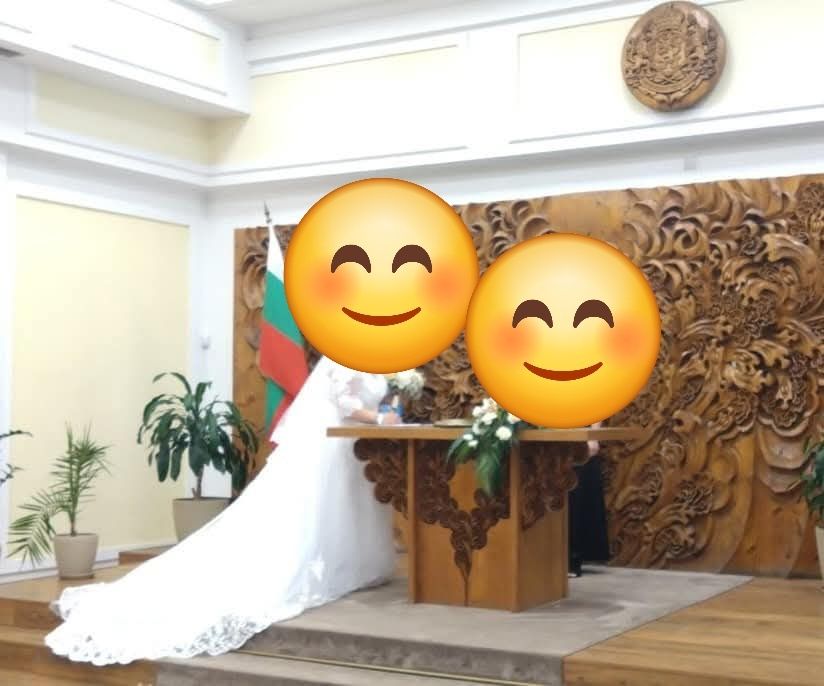 Булчинска рокля за едра дама