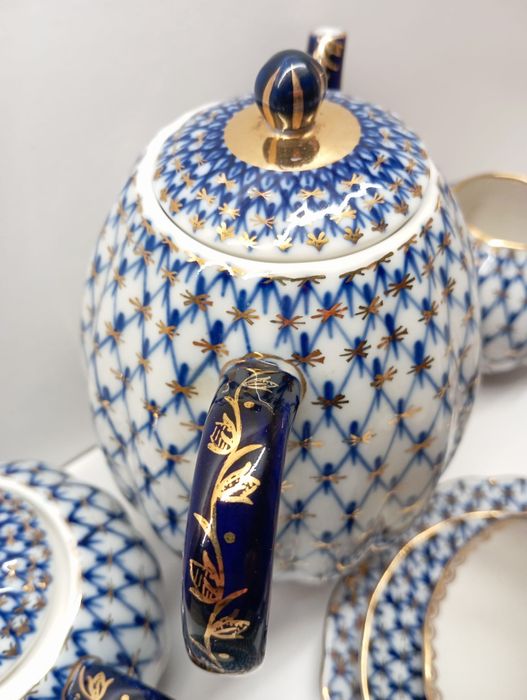 Руски порцелан. Сервиз.