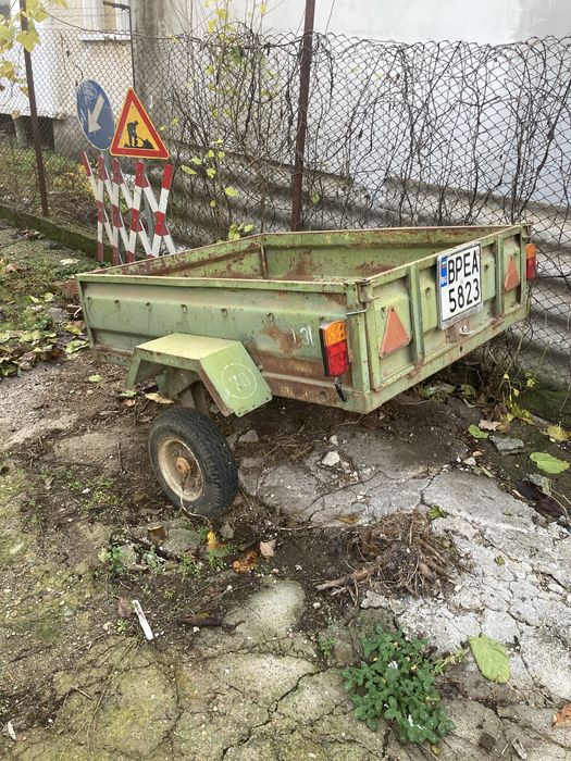 регистрирано туристическо ремарке