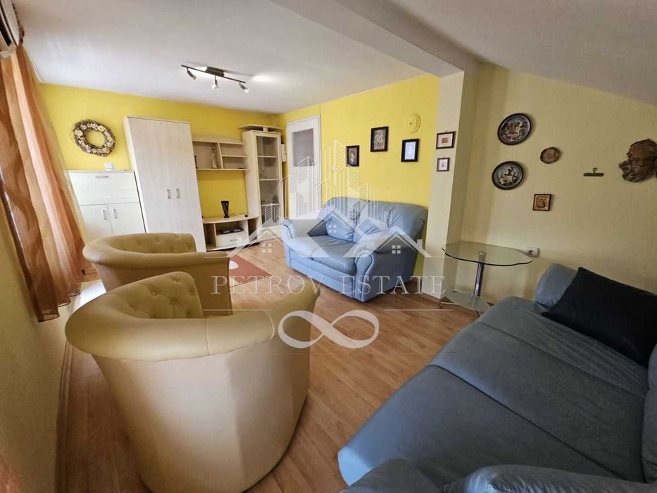 2 Етажа от къща с отлична локация във Велинград