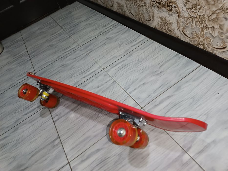 Скейтборд новый не пользовался