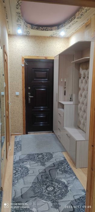 Ижарага уй берилади. Навоий шахри. Горный институт олд. Сдаю квартиру.