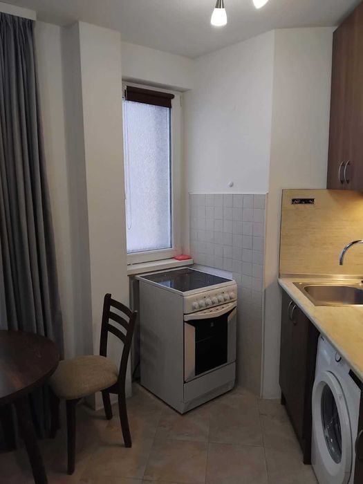 Дава се под наем Едностаен апартамент в София, Гоце Делчев - 30 кв.м за 398.82 € - Снимка #2