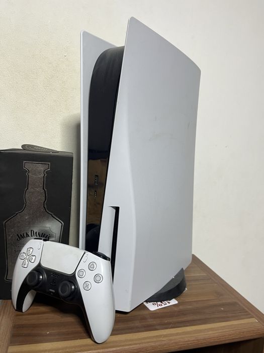 De vânzare PlayStation 5 (PS5) – stare foarte bună!