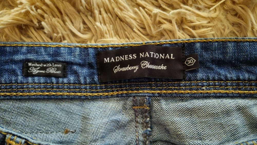 Дамски дънки MADNESS - НОВИ