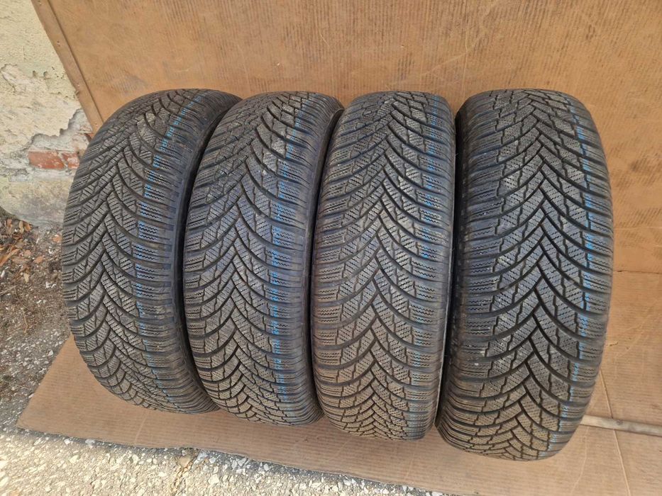 4 Firestone R17 215/65
Зимни гуми 
DOT3521