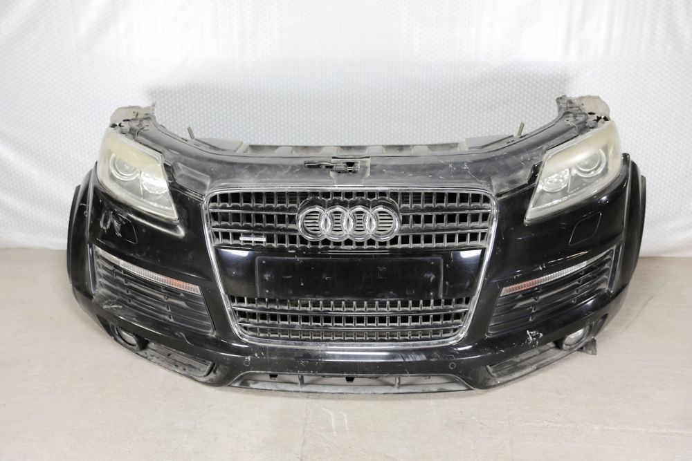 Запчасти на Ауди К7 4Л