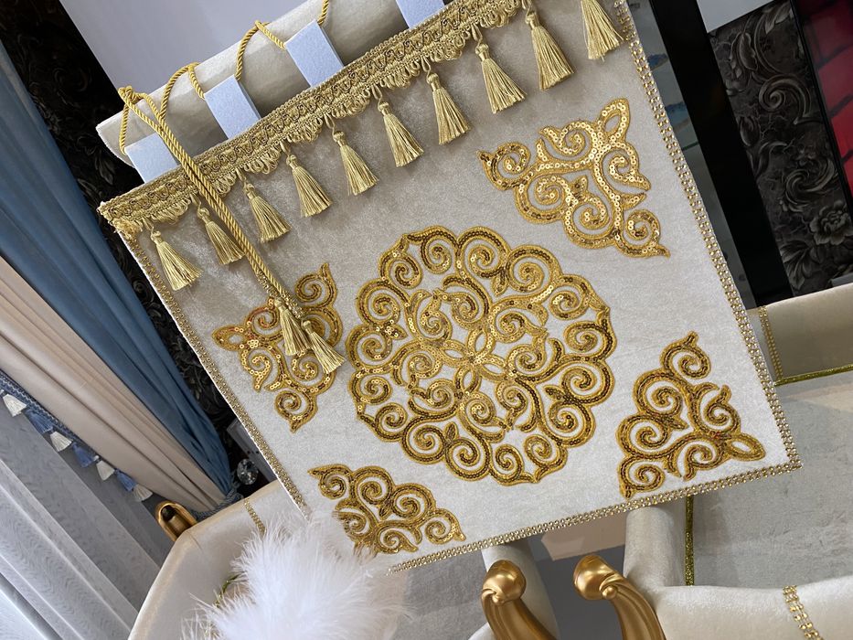 Тойбастар корзины сәукеле