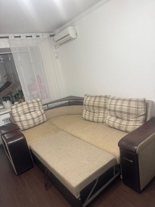 Диван угловой 2.6 м.×1.9м.