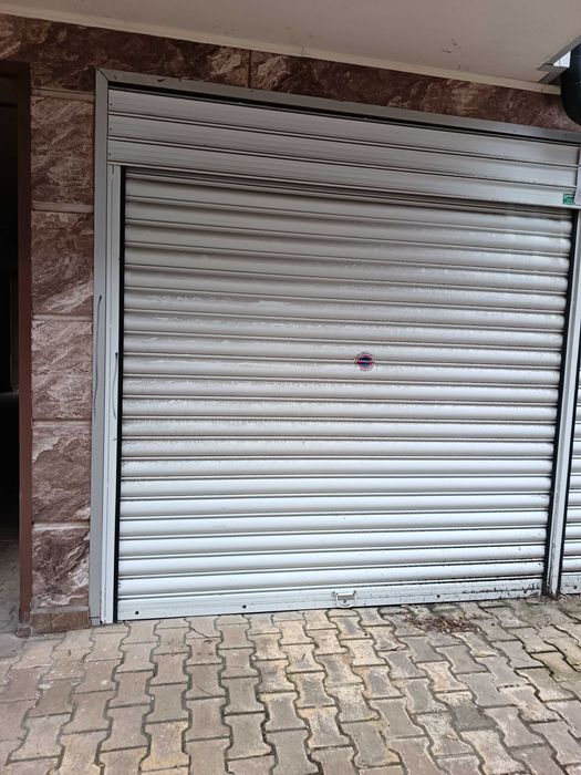 Дава се под наем Гараж / Паркомясто в Бургас, Лазур - 15 кв.м за 109.65 € - Снимка #1