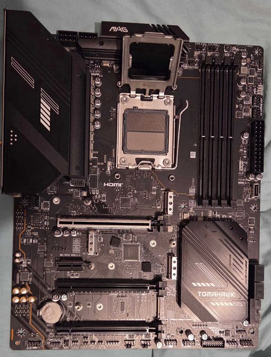 MSI MAG x670E Tomahawk WiFi