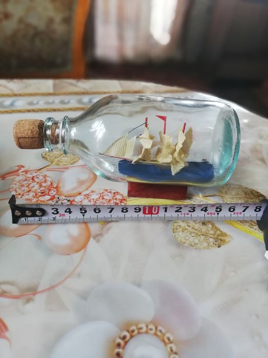 Продам с доставкой корабль в бутылке