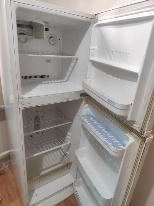 Продам холодильник неработающий