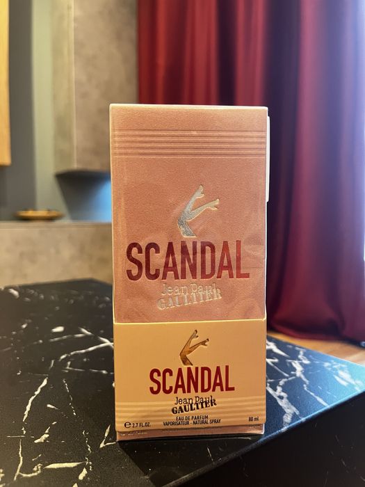 parfum  scandal