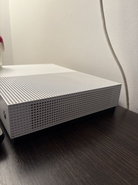 Vand xbox one s 1tb