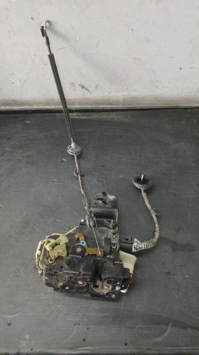 Broasca usa stanga spate vw passat b5.5 3b0837867