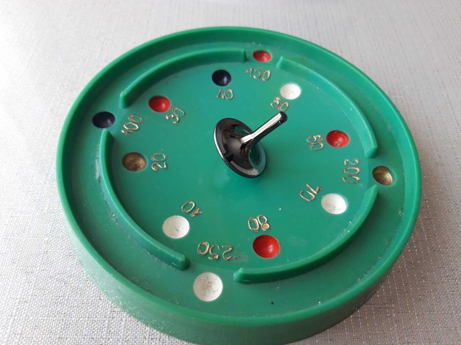 Jucarie perioada comunista - TITIROBIL