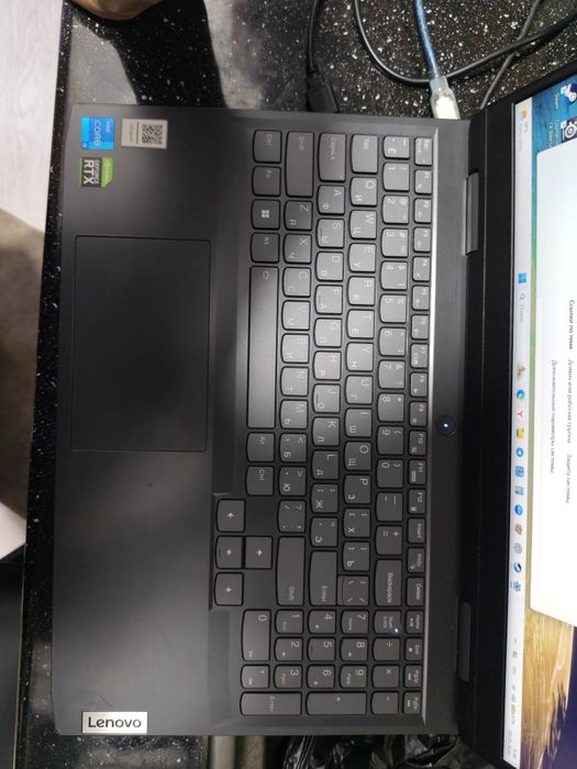 Notebook Lenovo holati yaxshi 16 oзу qiynalmagan