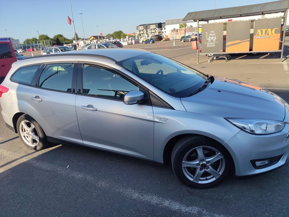 Ford Focus cu  191.000 km ,EURO 6  cu motor 1.5 diesel 120 cp înmatriculată