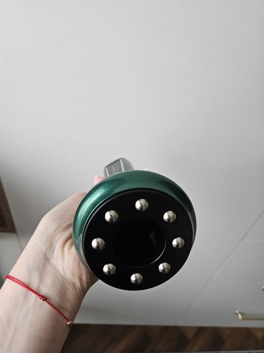 Електрически масажор с вендузи, антицелулитен, с 12 настройки и 4 режи