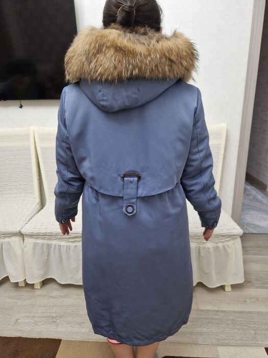 Продам парку женская