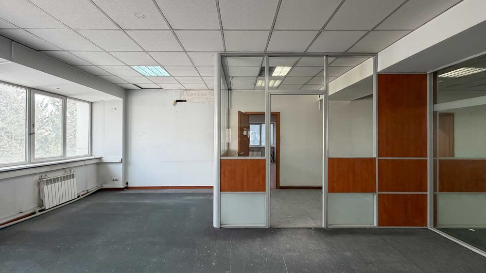 Продаётся коммерческое здание — 911 м²