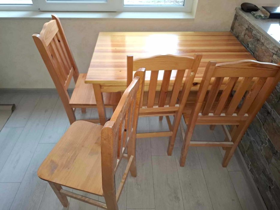 Маса за трапезария комплект със столове