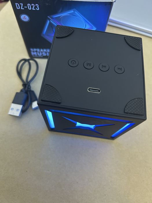 Boxă portabilă bluetooth