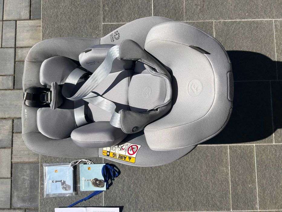 Scaun copil Maxi Cosi Pearl 360 + baza rotativa Isofix