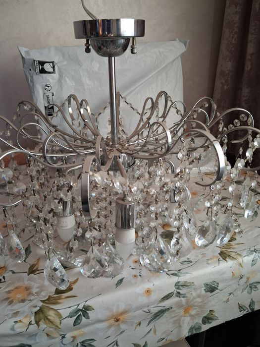 Люстра хрустальная  6 ламповая