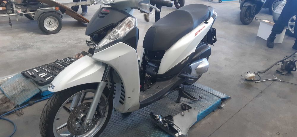 Хонда СХ (Honda SH) 50,125,150,300 на части