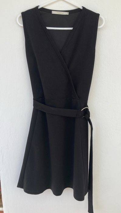 Rochie neagra cu centura marimea S