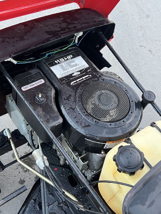 Тракторче косачка briggs & stratton 11.5 коня