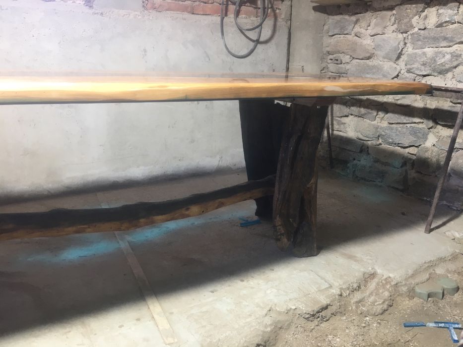 Маса от орех и епоксидна смола