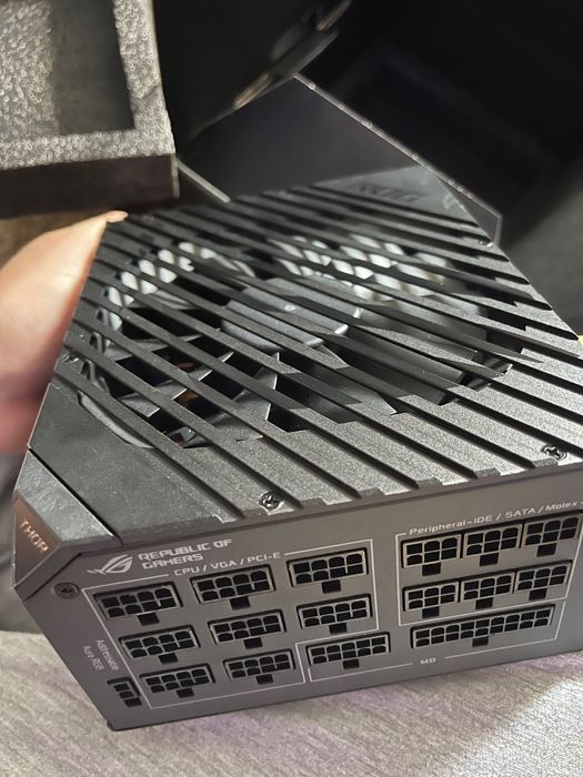 Sursa Pc ROG THOR 1200w platinum