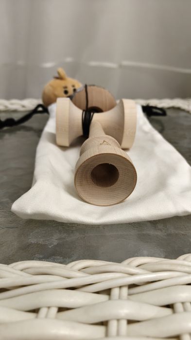 Erraticsquirrel/Miguel Kendamă