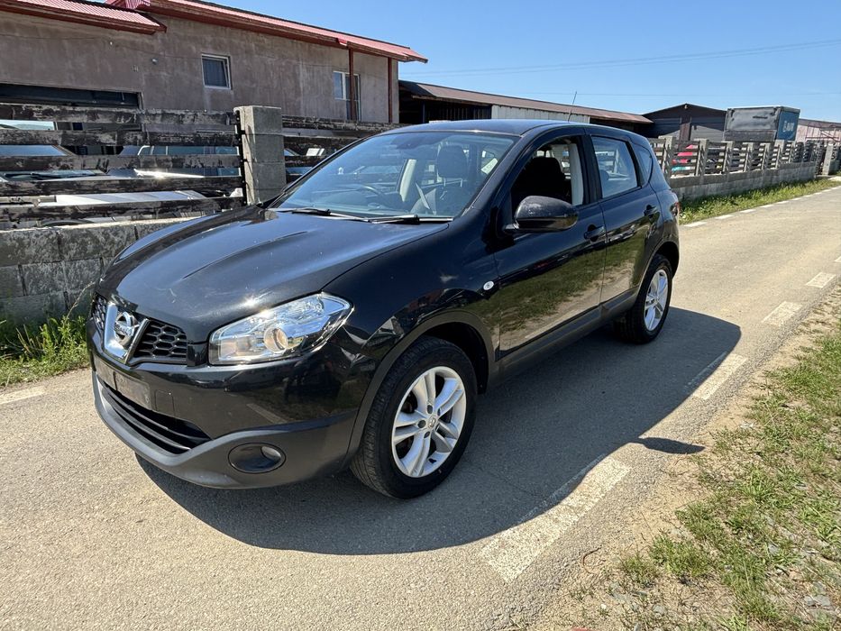 Dezmembrez Nissan Qashqai 1.5 dci 110 cp FCSJ10