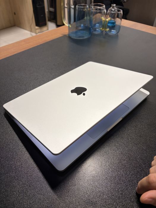 MacBook Pro 14” M4 Pro (2024) 1TB 48GB Silver 20c GPU 14C CPU
