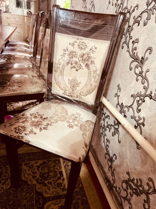 Стол стуля сатылады