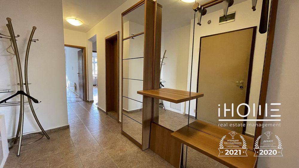 Дава се под наем Тристаен апартамент в София, Център - 124 кв.м за 1200 € - Снимка #11