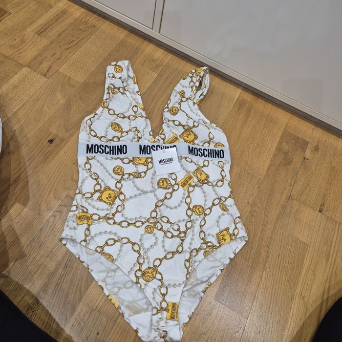 Бански Karl , Moschino,Michael Kors ,Buffalo  .