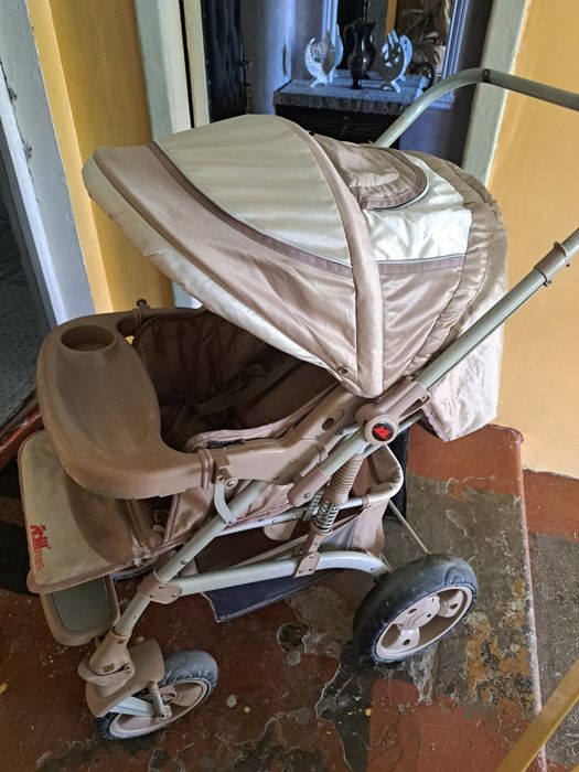 Болалар коляскаси