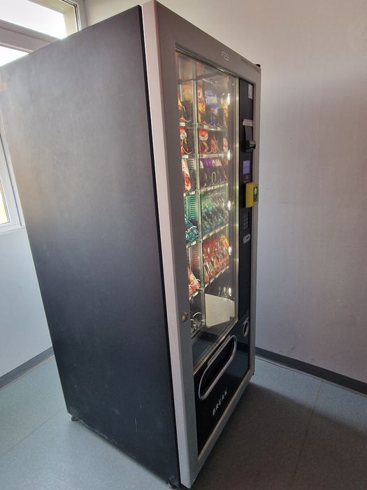 Automate vending Fas Power Lift, Young 170 si 1050 cu banda led