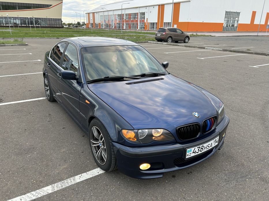 Продам BMW E46  2000 год