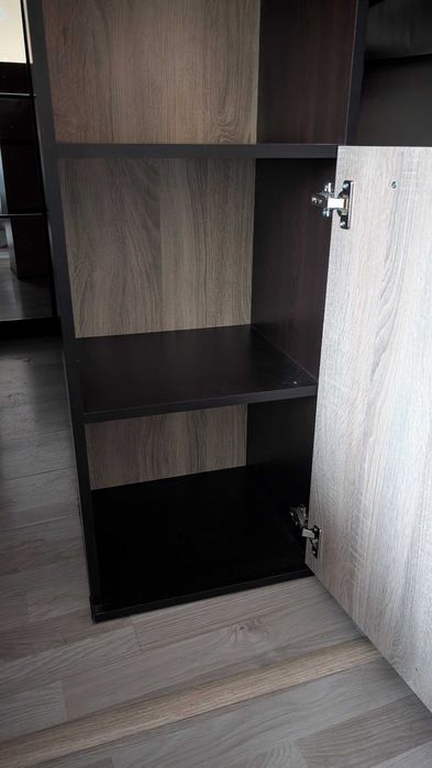 Шкаф с  три отделения