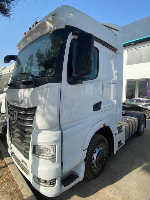 Kamaz 4x2 тягач в наличии