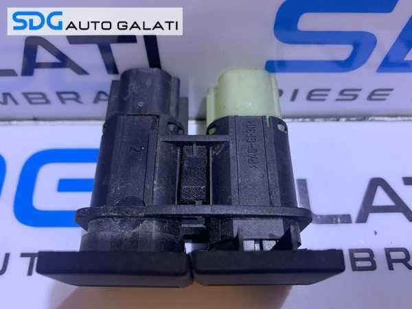 Buton Actionare Deschidere Hayon Capota Portbagaj Ford Mondeo MK 3 2000 - 2007 Cod 1S7T-19B514-AA 1S7T19B514AA [D0605]