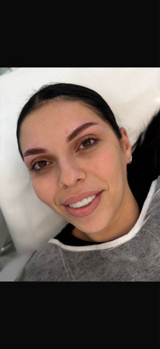 Micropigmentare sprancene