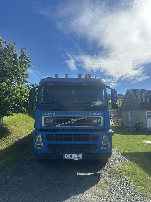 Volvo FM12 8x4  Basculanta