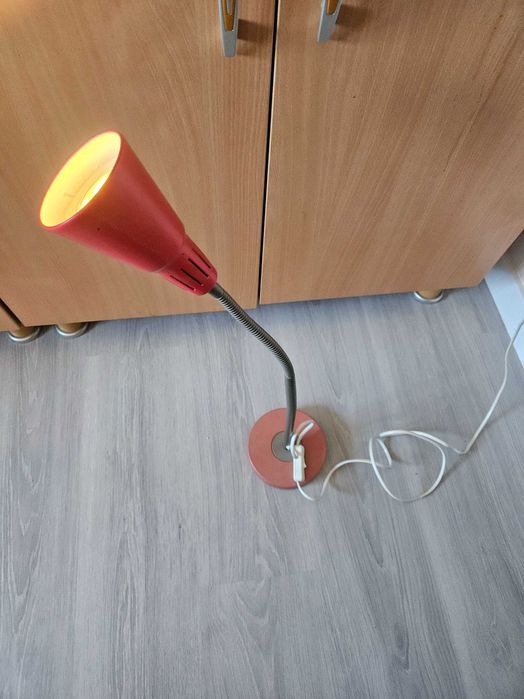 Lampa de birou flexibila rosie – inaltime 67 cm, cablu 180 cm
